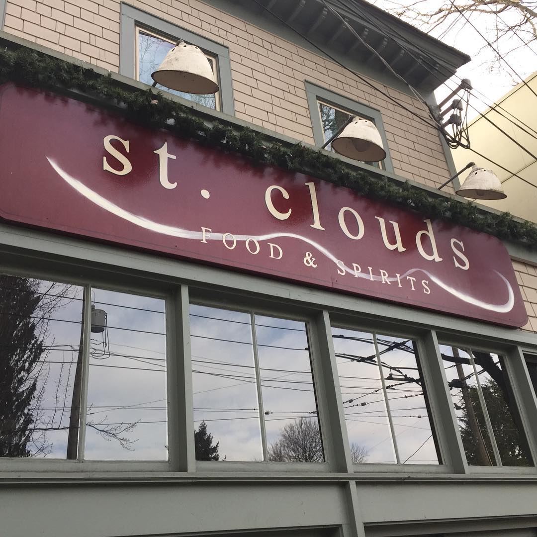 Menyusuri Sejarah Unik Restoran St Clouds di 34th Avenue